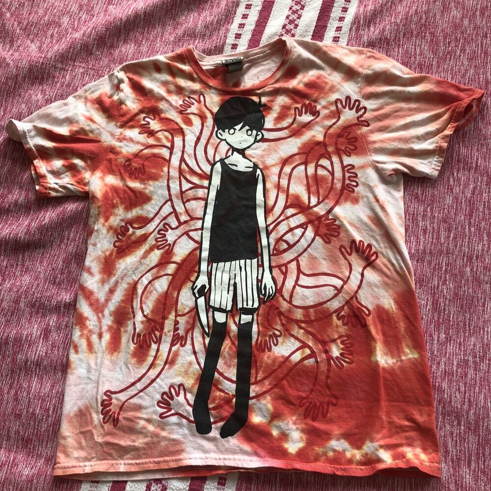 Omori OMOCAT Stranger Tie Dye Graphic Video Game Merch T-Shirt Adult Small Red